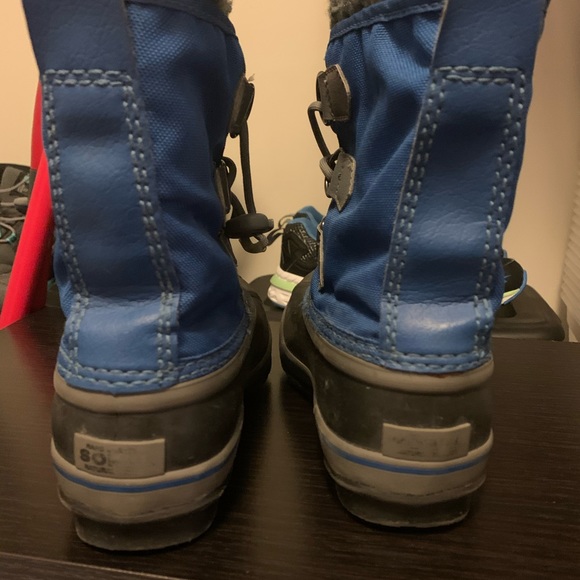 Winter Boots - Picture 4 of 4